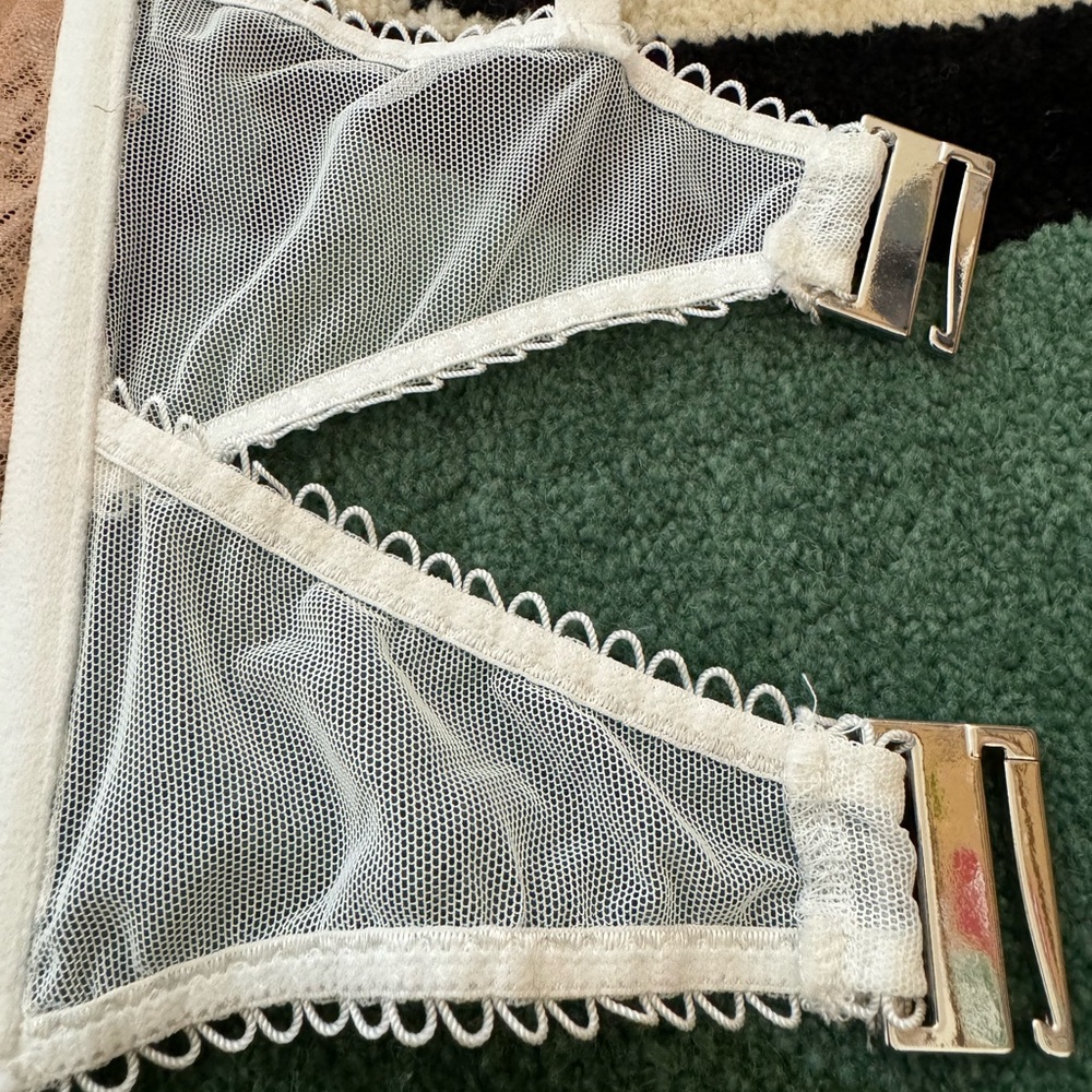 Bralette - Picture 8 of 12